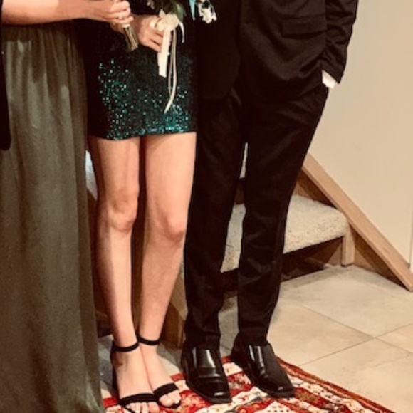 Express Other - EXPRESS Men's black dress pants size slim 31x32